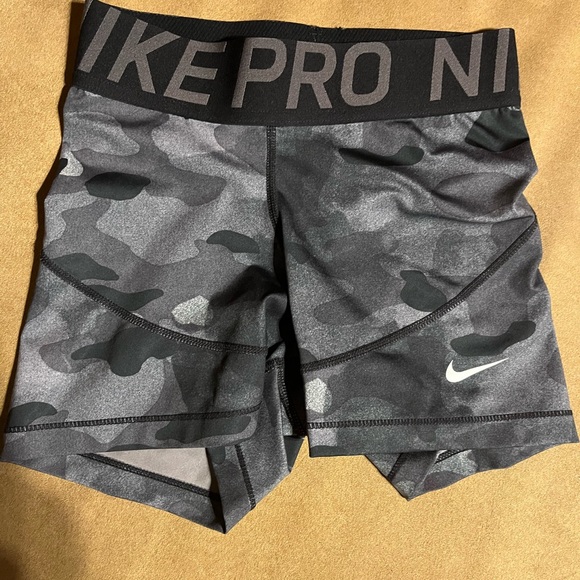 Nike Pants - Nike Pro spandex